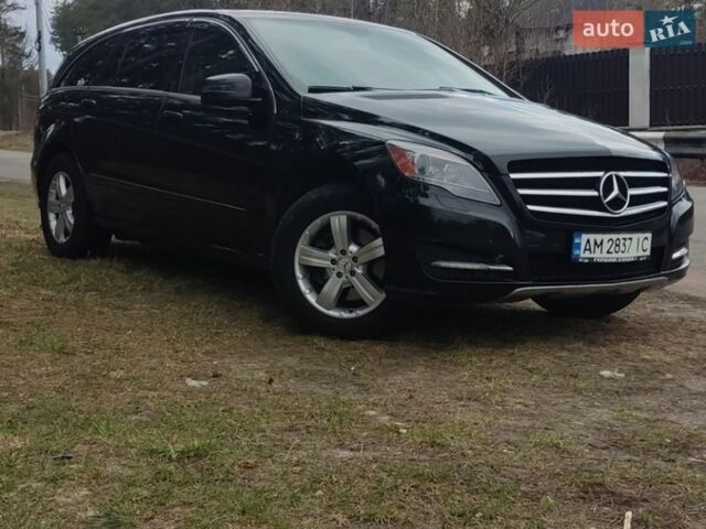 Черный Мерседес Р-Класс, объемом двигателя 2.99 л и пробегом 250 тыс. км за 11000 $, фото 1 на Automoto.ua
