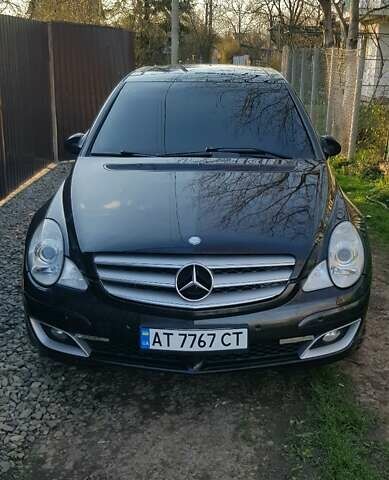 Чорний Мерседес Р-Клас, об'ємом двигуна 5 л та пробігом 259 тис. км за 9000 $, фото 1 на Automoto.ua