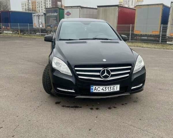 Чорний Мерседес Р-Клас, об'ємом двигуна 3 л та пробігом 290 тис. км за 16900 $, фото 1 на Automoto.ua