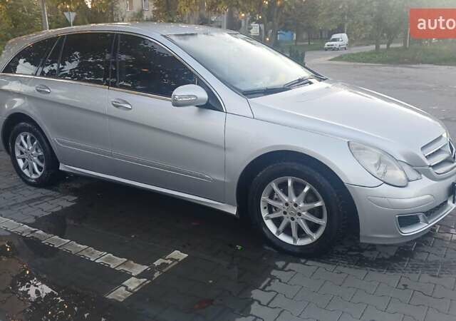 Сірий Мерседес Р-Клас, об'ємом двигуна 2.99 л та пробігом 398 тис. км за 9300 $, фото 1 на Automoto.ua