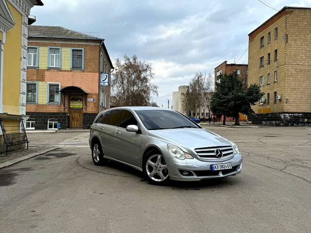 Серый Мерседес Р-Класс, объемом двигателя 3 л и пробегом 266 тыс. км за 9500 $, фото 1 на Automoto.ua