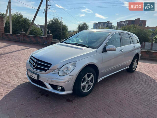 Сірий Мерседес Р-Клас, об'ємом двигуна 3 л та пробігом 257 тис. км за 9500 $, фото 1 на Automoto.ua