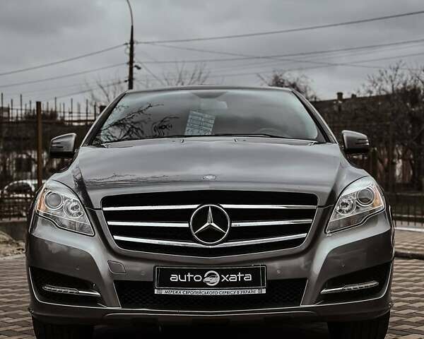 Сірий Мерседес Р-Клас, об'ємом двигуна 3 л та пробігом 237 тис. км за 15000 $, фото 1 на Automoto.ua