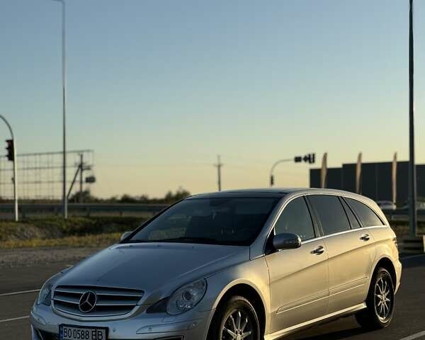 Серый Мерседес Р-Класс, объемом двигателя 3 л и пробегом 320 тыс. км за 10500 $, фото 1 на Automoto.ua