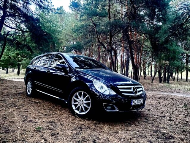 Синий Мерседес Р-Класс, объемом двигателя 3 л и пробегом 301 тыс. км за 7800 $, фото 1 на Automoto.ua