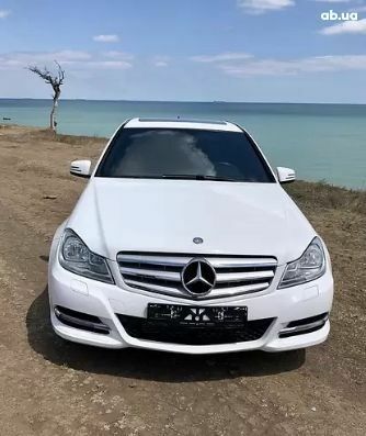 Білий Мерседес С Клас, об'ємом двигуна 1.8 л та пробігом 93 тис. км за 15300 $, фото 1 на Automoto.ua