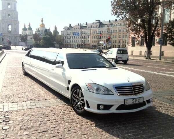 Білий Мерседес С Клас, об'ємом двигуна 5 л та пробігом 280 тис. км за 9800 $, фото 1 на Automoto.ua