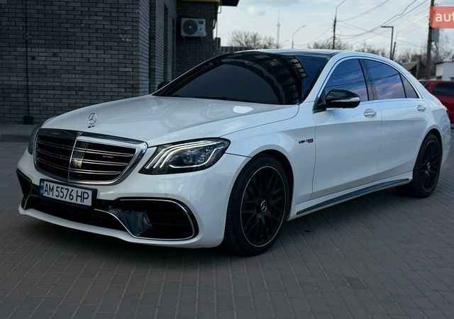 Белый Мерседес С Класс, объемом двигателя 5.46 л и пробегом 80 тыс. км за 46500 $, фото 1 на Automoto.ua