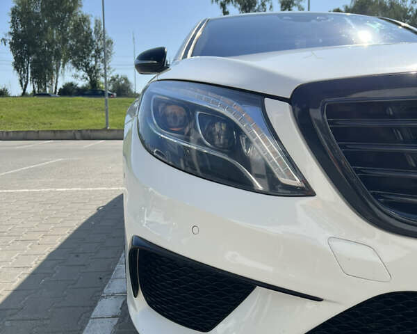 Білий Мерседес С Клас, об'ємом двигуна 4.66 л та пробігом 146 тис. км за 31999 $, фото 1 на Automoto.ua