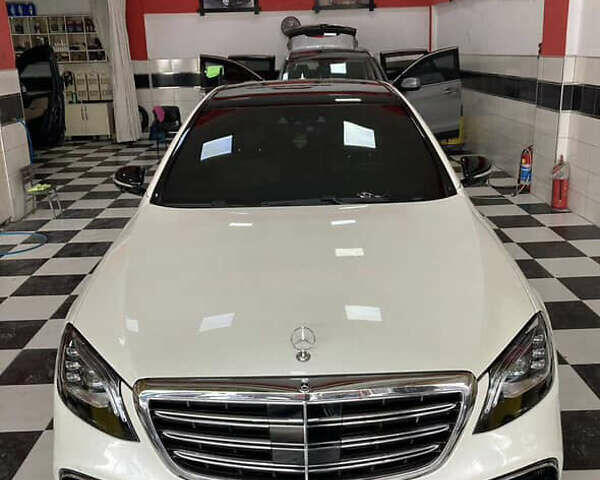 Белый Мерседес С Класс, объемом двигателя 4.7 л и пробегом 178 тыс. км за 47000 $, фото 1 на Automoto.ua
