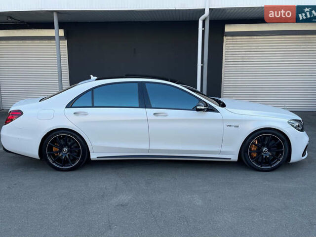 Білий Мерседес С Клас, об'ємом двигуна 5.46 л та пробігом 150 тис. км за 61000 $, фото 1 на Automoto.ua