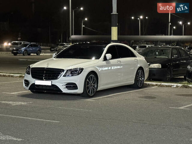 Белый Мерседес С Класс, объемом двигателя 3.99 л и пробегом 31 тыс. км за 65000 $, фото 1 на Automoto.ua