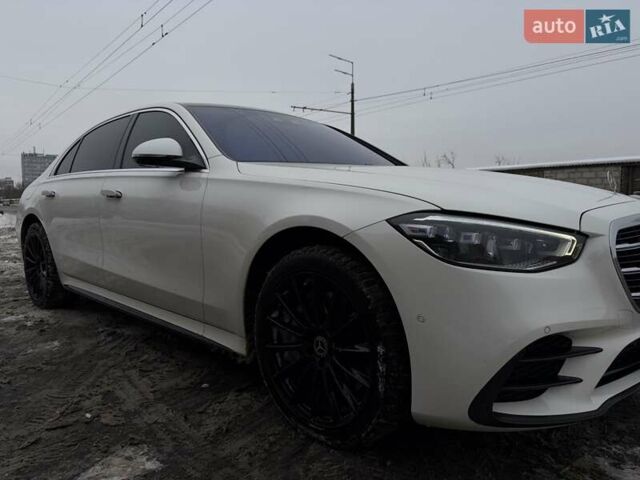 Белый Мерседес С Класс, объемом двигателя 3 л и пробегом 76 тыс. км за 99922 $, фото 1 на Automoto.ua