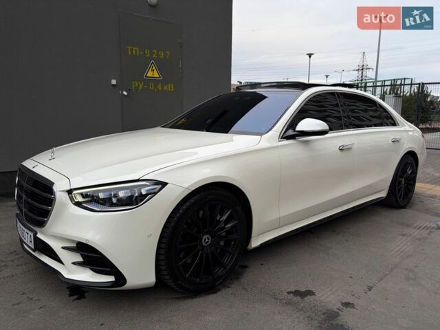Білий Мерседес С Клас, об'ємом двигуна 3 л та пробігом 76 тис. км за 99222 $, фото 1 на Automoto.ua