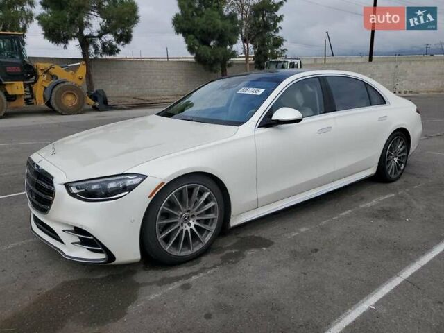 Білий Мерседес С Клас, об'ємом двигуна 4 л та пробігом 26 тис. км за 52300 $, фото 1 на Automoto.ua