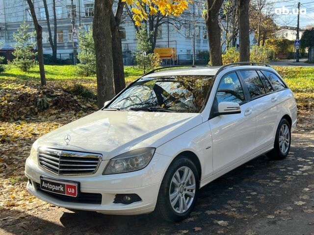 Мерседес С Класс 2010 в Киеве на Automoto.ua Белый Мерседес С Класс, объемом двигателя 2.1 л и пробегом 412 тыс. км за 8990 $, фото 1 на Automoto.ua