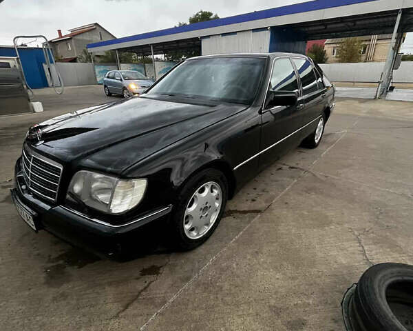 Черный Мерседес С Класс, объемом двигателя 6 л и пробегом 350 тыс. км за 7000 $, фото 1 на Automoto.ua