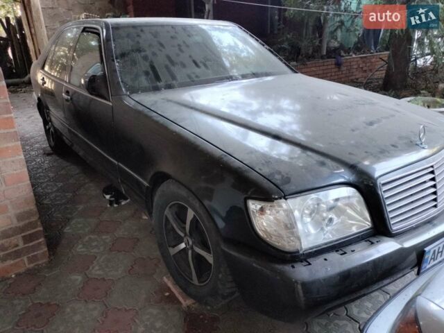 Чорний Мерседес С Клас, об'ємом двигуна 4.2 л та пробігом 300 тис. км за 3000 $, фото 1 на Automoto.ua