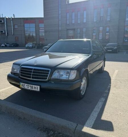 Черный Мерседес С Класс, объемом двигателя 3 л и пробегом 270 тыс. км за 10000 $, фото 1 на Automoto.ua