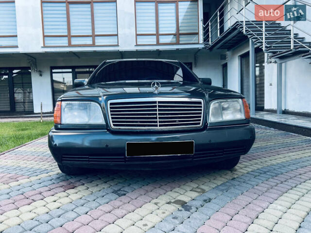 Чорний Мерседес С Клас, об'ємом двигуна 3.5 л та пробігом 400 тис. км за 4500 $, фото 1 на Automoto.ua