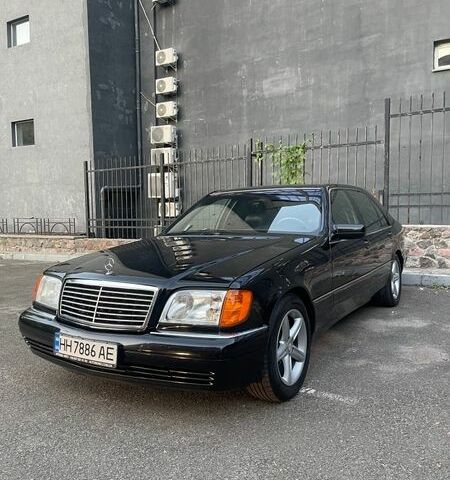 Чорний Мерседес С Клас, об'ємом двигуна 3.2 л та пробігом 267 тис. км за 5700 $, фото 1 на Automoto.ua