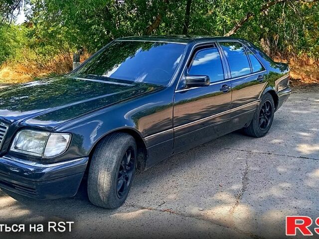 Чорний Мерседес С Клас, об'ємом двигуна 5 л та пробігом 480 тис. км за 3500 $, фото 1 на Automoto.ua