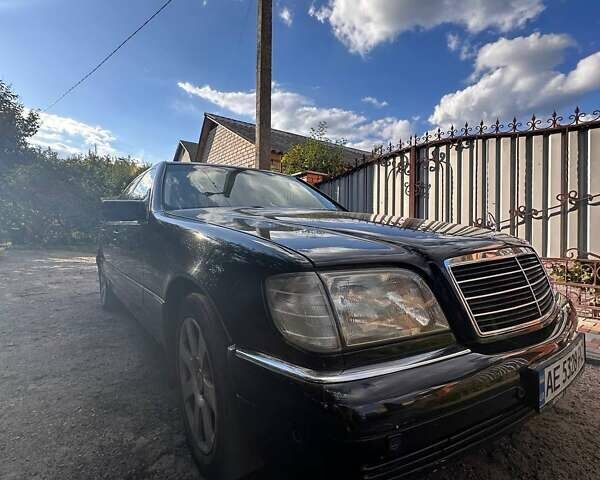 Черный Мерседес С Класс, объемом двигателя 0 л и пробегом 300 тыс. км за 10000 $, фото 1 на Automoto.ua