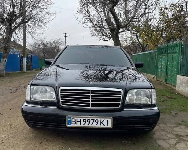 Чорний Мерседес С Клас, об'ємом двигуна 3 л та пробігом 400 тис. км за 5500 $, фото 1 на Automoto.ua