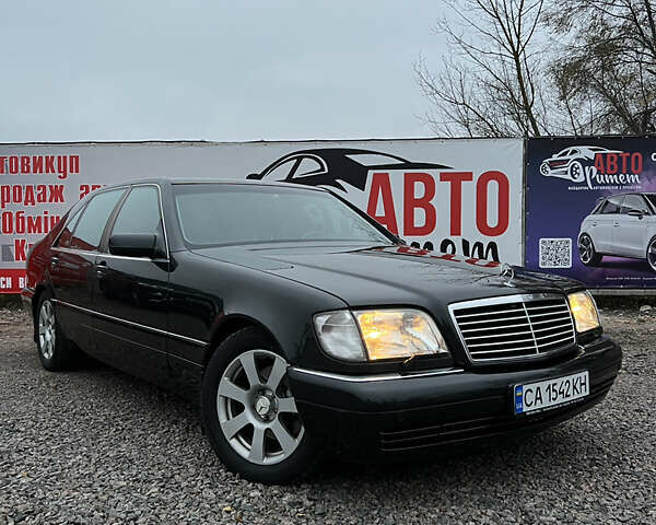 Черный Мерседес С Класс, объемом двигателя 5 л и пробегом 312 тыс. км за 23000 $, фото 1 на Automoto.ua