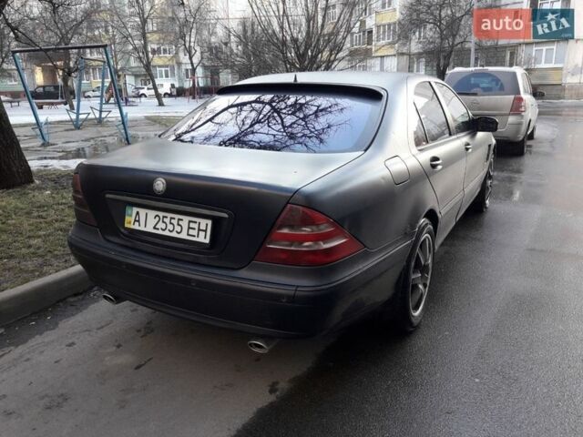 Чорний Мерседес С Клас, об'ємом двигуна 4.27 л та пробігом 290 тис. км за 3950 $, фото 1 на Automoto.ua