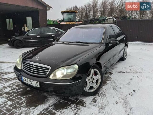Черный Мерседес С Класс, объемом двигателя 5 л и пробегом 300 тыс. км за 5500 $, фото 1 на Automoto.ua