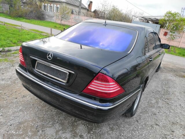 Чорний Мерседес С Клас, об'ємом двигуна 3.2 л та пробігом 440 тис. км за 2300 $, фото 1 на Automoto.ua