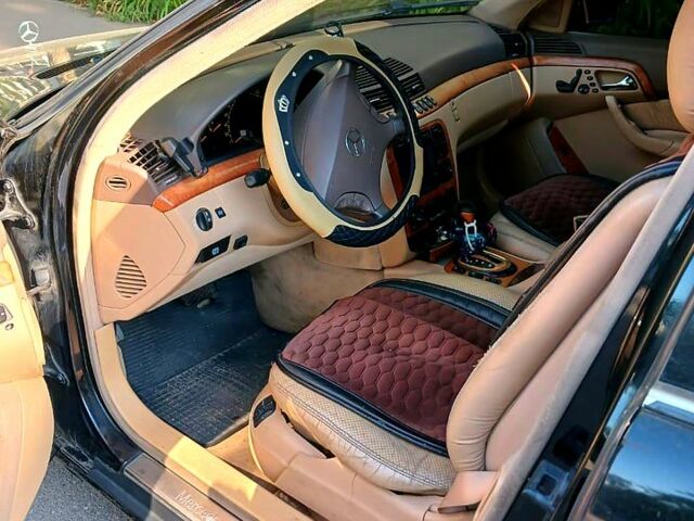 Чорний Мерседес С Клас, об'ємом двигуна 4.5 л та пробігом 298 тис. км за 3500 $, фото 1 на Automoto.ua