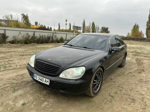 Чорний Мерседес С Клас, об'ємом двигуна 5 л та пробігом 500 тис. км за 2196 $, фото 1 на Automoto.ua