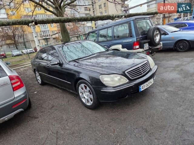 Чорний Мерседес С Клас, об'ємом двигуна 4.97 л та пробігом 305 тис. км за 3900 $, фото 1 на Automoto.ua