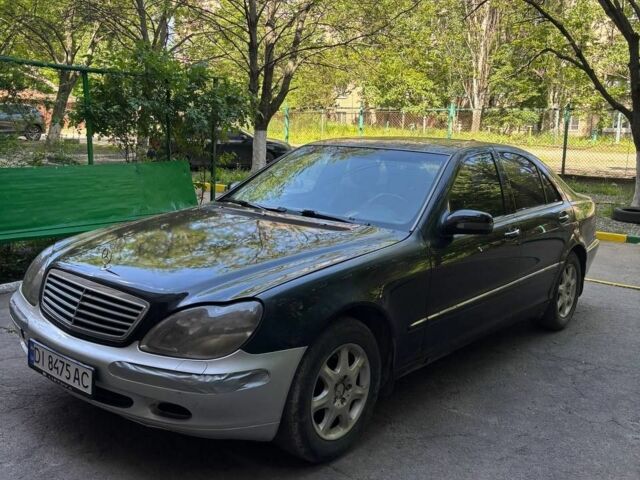 Чорний Мерседес С Клас, об'ємом двигуна 5 л та пробігом 270 тис. км за 3504 $, фото 1 на Automoto.ua