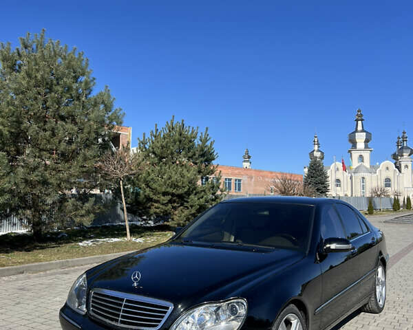 Черный Мерседес С Класс, объемом двигателя 3.2 л и пробегом 500 тыс. км за 5700 $, фото 1 на Automoto.ua