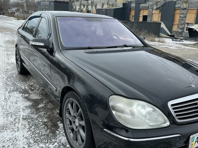 Чорний Мерседес С Клас, об'ємом двигуна 5.8 л та пробігом 200 тис. км за 5500 $, фото 1 на Automoto.ua