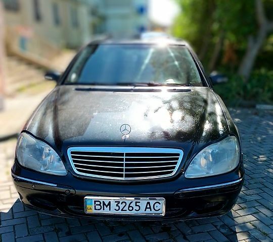 Чорний Мерседес С Клас, об'ємом двигуна 3.2 л та пробігом 0 тис. км за 6000 $, фото 1 на Automoto.ua