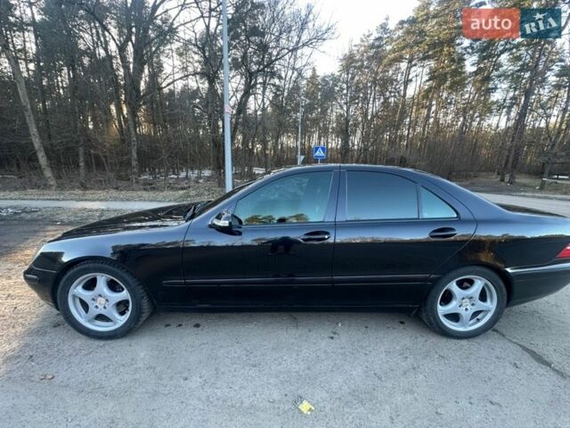 Черный Мерседес С Класс, объемом двигателя 4.3 л и пробегом 370 тыс. км за 5999 $, фото 1 на Automoto.ua