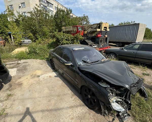 Чорний Мерседес С Клас, об'ємом двигуна 5.44 л та пробігом 256 тис. км за 3450 $, фото 1 на Automoto.ua