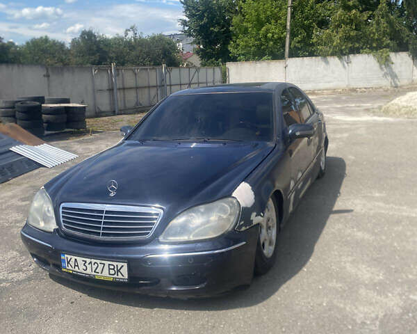 Чорний Мерседес С Клас, об'ємом двигуна 3.22 л та пробігом 333 тис. км за 2999 $, фото 1 на Automoto.ua