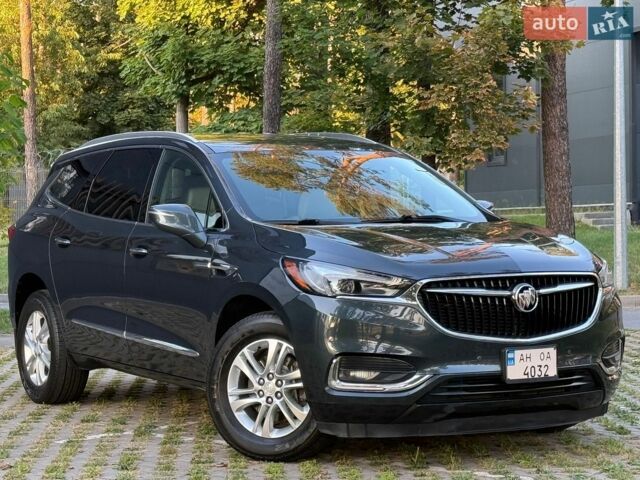 Чорний Мерседес С Клас, об'ємом двигуна 4 л та пробігом 355 тис. км за 5000 $, фото 1 на Automoto.ua