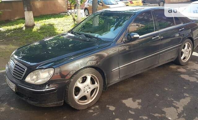 Чорний Мерседес С Клас, об'ємом двигуна 3.7 л та пробігом 228 тис. км за 7200 $, фото 1 на Automoto.ua