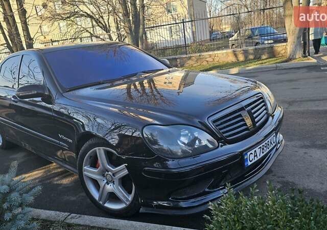 Черный Мерседес С Класс, объемом двигателя 6 л и пробегом 180 тыс. км за 10300 $, фото 1 на Automoto.ua