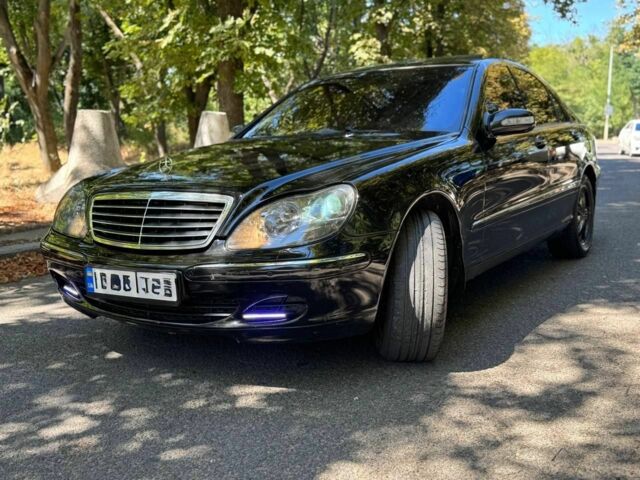 Чорний Мерседес С Клас, об'ємом двигуна 0 л та пробігом 260 тис. км за 5700 $, фото 1 на Automoto.ua