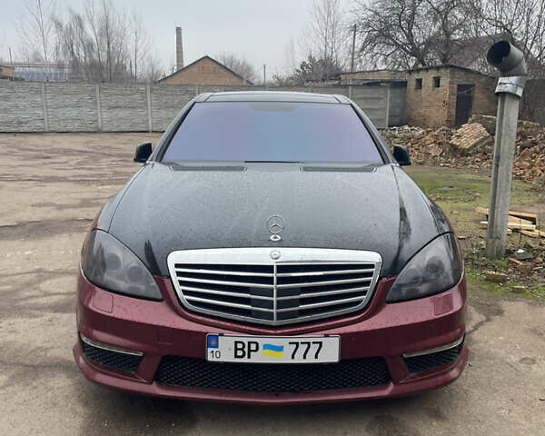 Чорний Мерседес С Клас, об'ємом двигуна 5.46 л та пробігом 419 тис. км за 8300 $, фото 1 на Automoto.ua