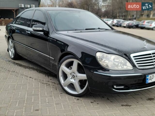 Чорний Мерседес С Клас, об'ємом двигуна 3.72 л та пробігом 278 тис. км за 6700 $, фото 1 на Automoto.ua