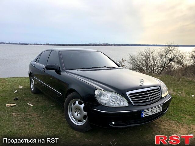 Чорний Мерседес С Клас, об'ємом двигуна 3.7 л та пробігом 250 тис. км за 8500 $, фото 1 на Automoto.ua