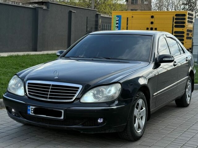 Чорний Мерседес С Клас, об'ємом двигуна 3.2 л та пробігом 350 тис. км за 6650 $, фото 1 на Automoto.ua